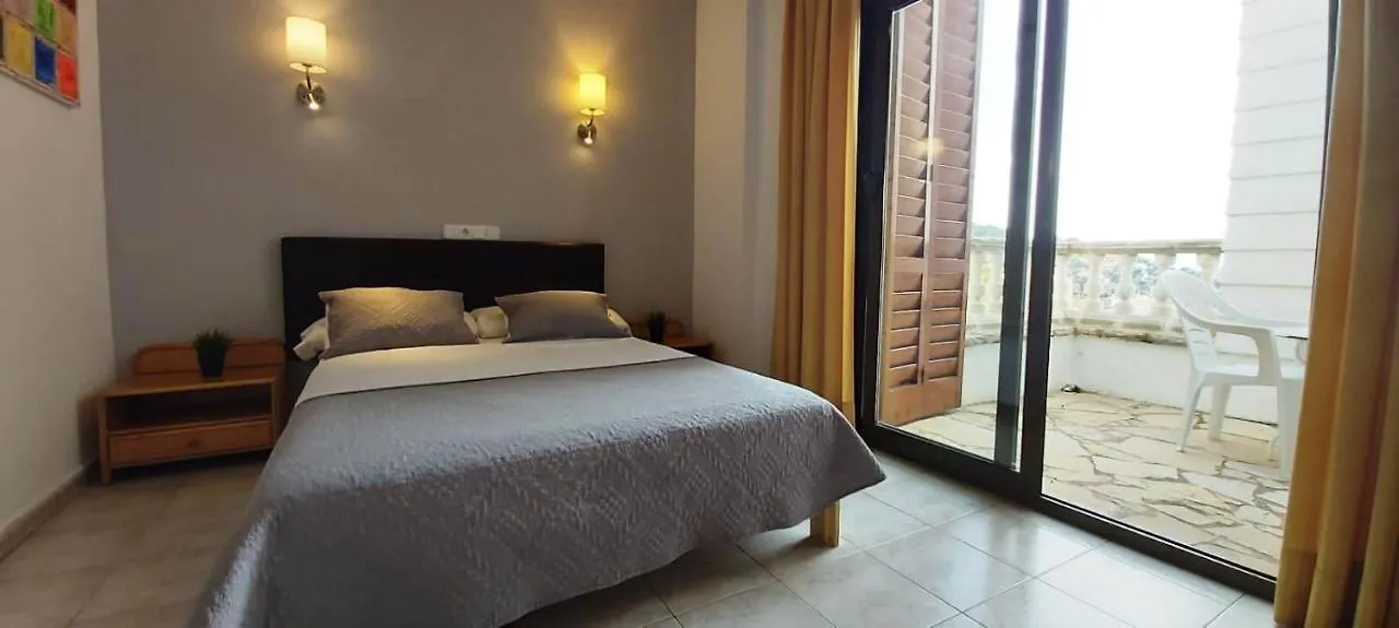 Hotel Bonsol Lloret de Mar 2*,  Spain